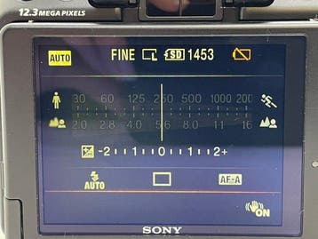 Sony DSLR-A550 + DT 3.5-5.6/18-55mm SAM + 4-5.6/55-200mm SAM, Nieuw