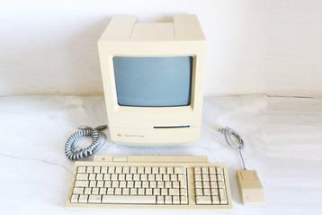 Apple Macintosh Classic M0420 – octobre 1990 – clavier Apple