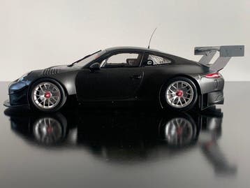 Minichamps 1:18 - Voiture de sport miniature - Porsche 911