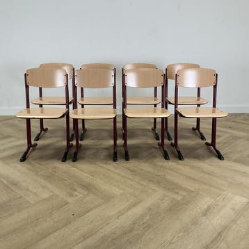 Eromes set van 8 schoolstoelen (rode stip) zithoogte 36 cm,, Huis en Inrichting, Stoelen, Gebruikt, Hout, Eén