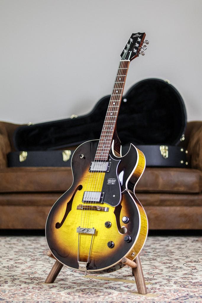 Heritage H-575 Archtop 2025 | Antique Natural, Musique & Instruments, Instruments à corde | Guitares | Électriques, Envoi