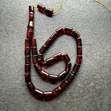 Tesbih-gebedskralen in barrelvorm - Barnsteen - Baltic amber