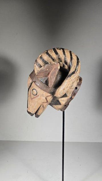 Mask - Afrika (Zonder minimumprijs)