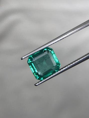 1 pcs Groen Smaragd - 3.07 ct - International Gemological, Nieuw