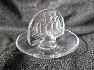 Lalique - René Lalique - Statuette, Caravelle pindish - 7 cm