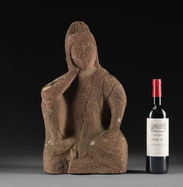 Stele van Nyoirin Kannon  gedateerd op 1747 - Graniet -