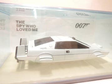 Hachette Collections 1:24 - Modelauto - Lotus Esprit S1 The