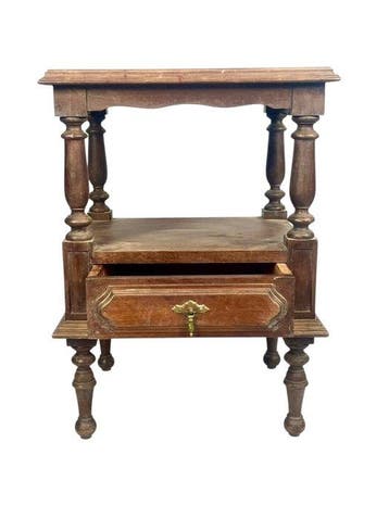 Table - Table dappoint du XIXe siècle avec tiroir