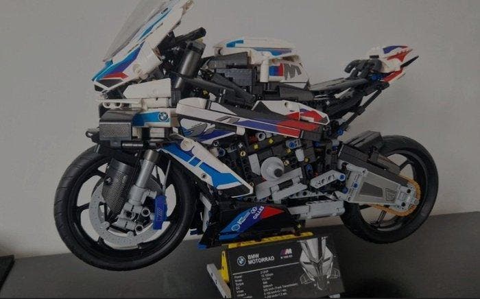 Lego Set - 42130 - Technic - 42130 BMW M 1000 RR, Enfants & Bébés, Jouets | Duplo & Lego