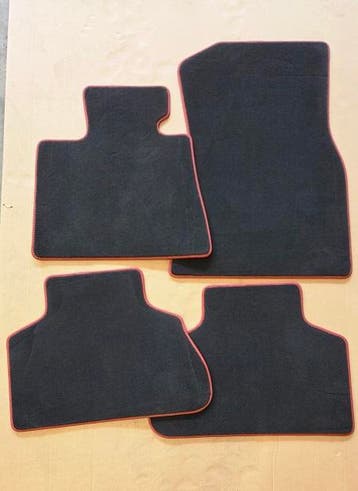Mattenset BMW X5 G05 Origineel Rood 0022067010 (Automatten), Verzenden, Nieuw