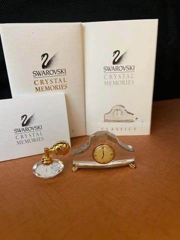 Swarovski - Beeldje - Memories Schoorsteenklok en, Antiek en Kunst, Curiosa en Brocante