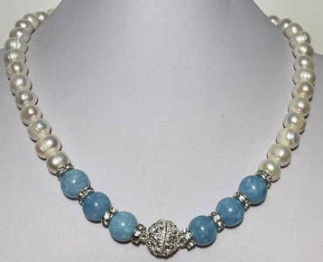 Halsketting en armband van natuurlijke witte parels (10-12)