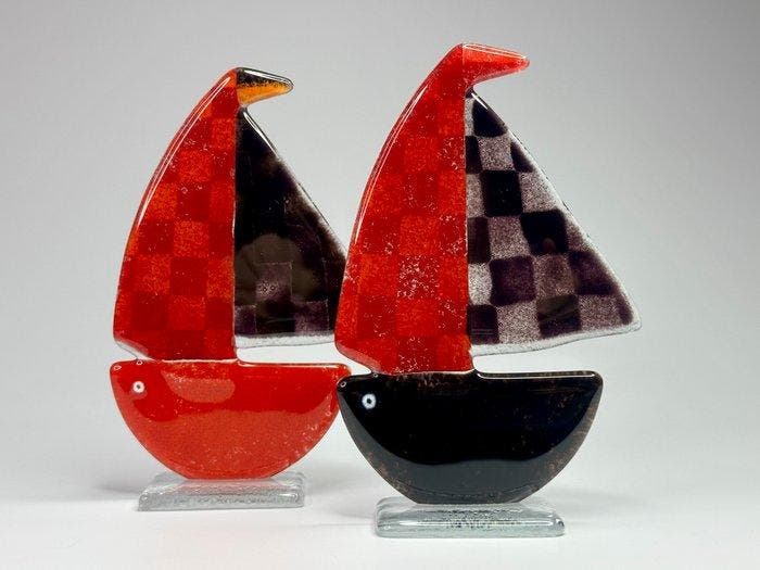 Studio Habrat - Beeldje - Sailing Boat (2) - fusie, Antiquités & Art, Antiquités | Verre & Cristal