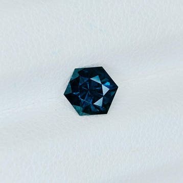 Zonder minimumprijs Blauw Saffier - 1.26 ct - International
