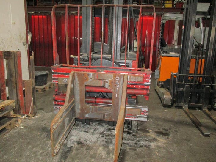 Auramo Balenklem, Zakelijke goederen, Machines en Bouw | Heftrucks en Intern transport, Overige aandrijving, 3000 tot 4000 kg