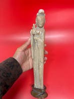 Chinese vrouwelijke beeldhouwkunst in hardsteen / steatiet –