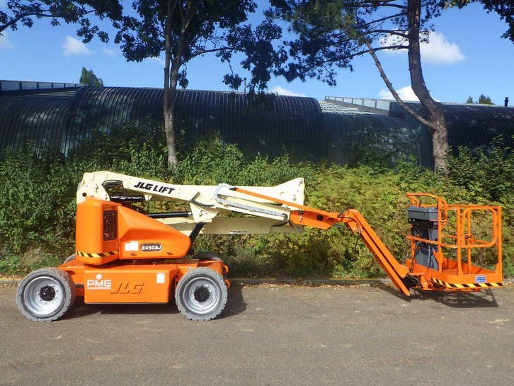 JLG E450AJ hoogwerker , 2011 , 16 mtr gekeurd, Articles professionnels, Machines & Construction | Ascenseurs, Échafaudages & Échelles