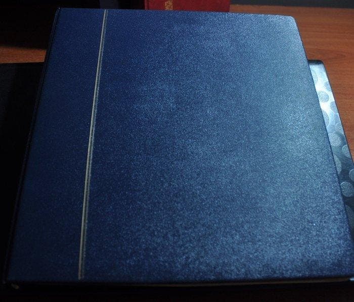 Griekenland - Partij in een stockboek + 2 lege luxe Albums, Postzegels en Munten, Postzegels | Amerika