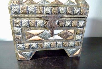 Boîte - kamelenbot - Grand coffret à bijoux de mariée.