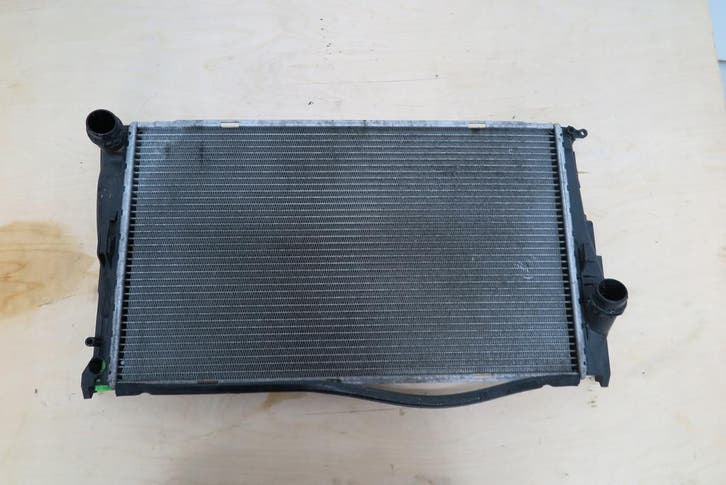 waterkoeler BMW E90 E87 E81 M47 2.0D, Auto-onderdelen, Airco en Verwarming, Gebruikt, Verzenden