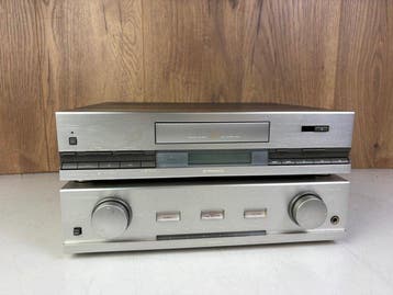 Pioneer - A-J7 Stereo Amplifier + FD-J7 Stereo CD Tuner