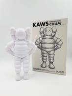 Kaws (1974) - Kaws Chum White 2022, Antiek en Kunst