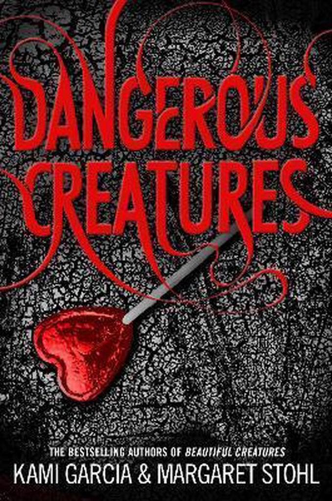 Dangerous Creatures Book 1 9780141354101 Kami Garcia, Livres, Langue | Anglais, Envoi