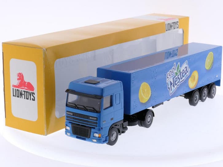 Schaal 1:50 Lion-toys No 36 DAF 95XF trekker met gesloten..., Hobby & Loisirs créatifs, Voitures miniatures | 1:50, Enlèvement ou Envoi