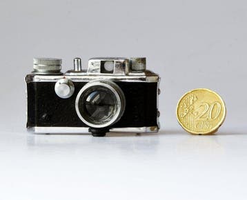 Morita Trading Saica Spioncamera, Nieuw