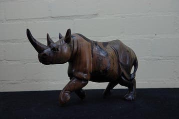 wooden Rhinoceros statue Taxidermie replica montage -