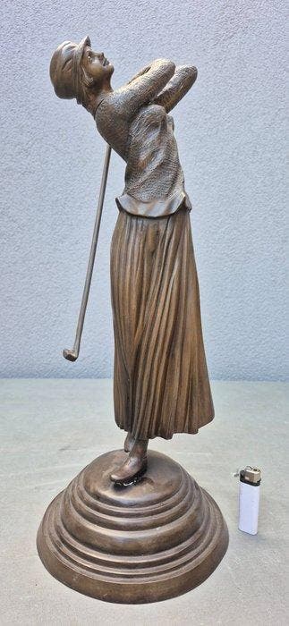 Naar Milo - Beeld, De vrouwelijke golfer - 55 cm - Brons