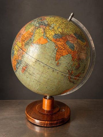 Terrestrial table globe - Rare WWII German Reich – Dietrich