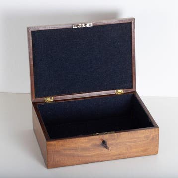 Sieradendoos - Hout - Notenhout met sleutel