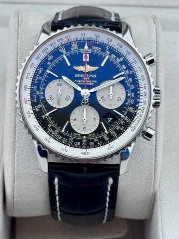 Breitling - NO RESERVE PRICE - Navitimer 01 Automatic