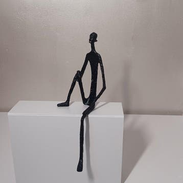 Sculpture, Homme au repos - 26 cm - Métal