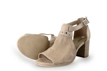 NeroGiardini Sleehakken in maat 39 Beige, Kleding | Dames, Verzenden, Beige, Schoenen met hoge hakken, Gedragen