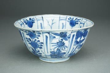 Crow Cup - Porselein - Birds and Flower - China - Ming