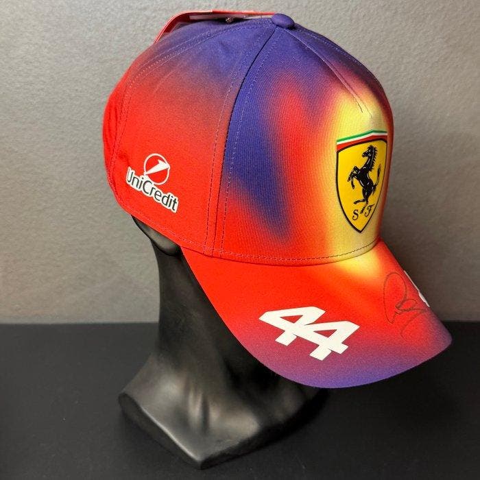 Ferrari - Formule 1 - Lewis Hamilton - 2026 - Pet, Verzamelen, Automerken, Motoren en Formule 1