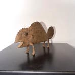 Caméléon en bronze, art traditionnel africain - sculptuur -