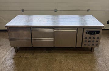 RVS Koelwerkbank, 180 x 70 x h65cm, Laagmodel, Stekkerklaar, Elektronische apparatuur, Koelkasten en IJskasten, Nieuw