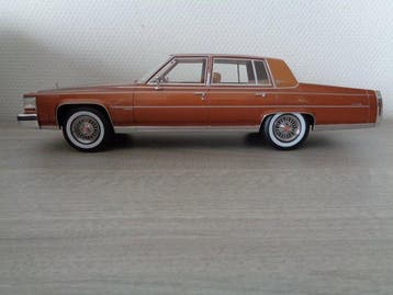 BOS Models 1:18 - Voiture miniature - Cadillac Fleetwood, Nieuw