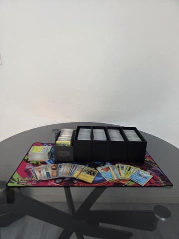 Pokémon - 8500 Bulk kaarten Holo, Reverse holo, Foil -