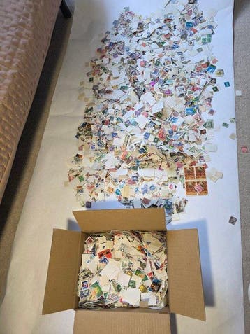 Monde - 1 kg, (milliers - sans papier) incluant plus de 100