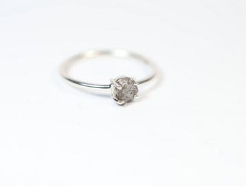 Ruwe diamant / Ring / nieuw- 1.48 g - (1), Verzamelen
