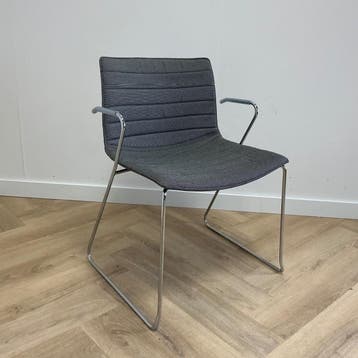 Arper Catifa 46 designstoel,  ontwerpers Lievore Altherr
