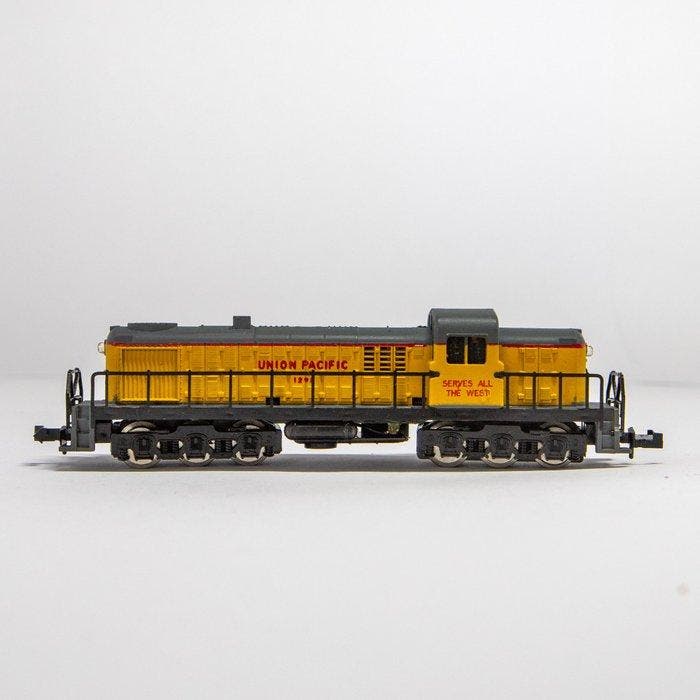Atlas N - 2151 - Diesellocomotief (1) - Diesel engine Road, Hobby en Vrije tijd, Modeltreinen | N-Spoor