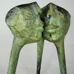 Dariusz Zielinski - The Kissl - bronze sculpture)