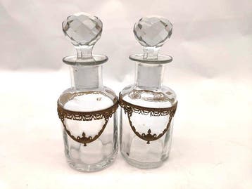 Parfumfles (2) - set van twee parfumflesjes uit de periode