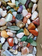 Cristaux polis Big Lot HQ - différents minéraux, 18 - 36 mm.