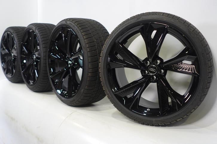 Audi RS6 22 inch velgen Pirelli Winterbanden Origineel, Autos : Pièces & Accessoires, Pneus & Jantes, Enlèvement ou Envoi